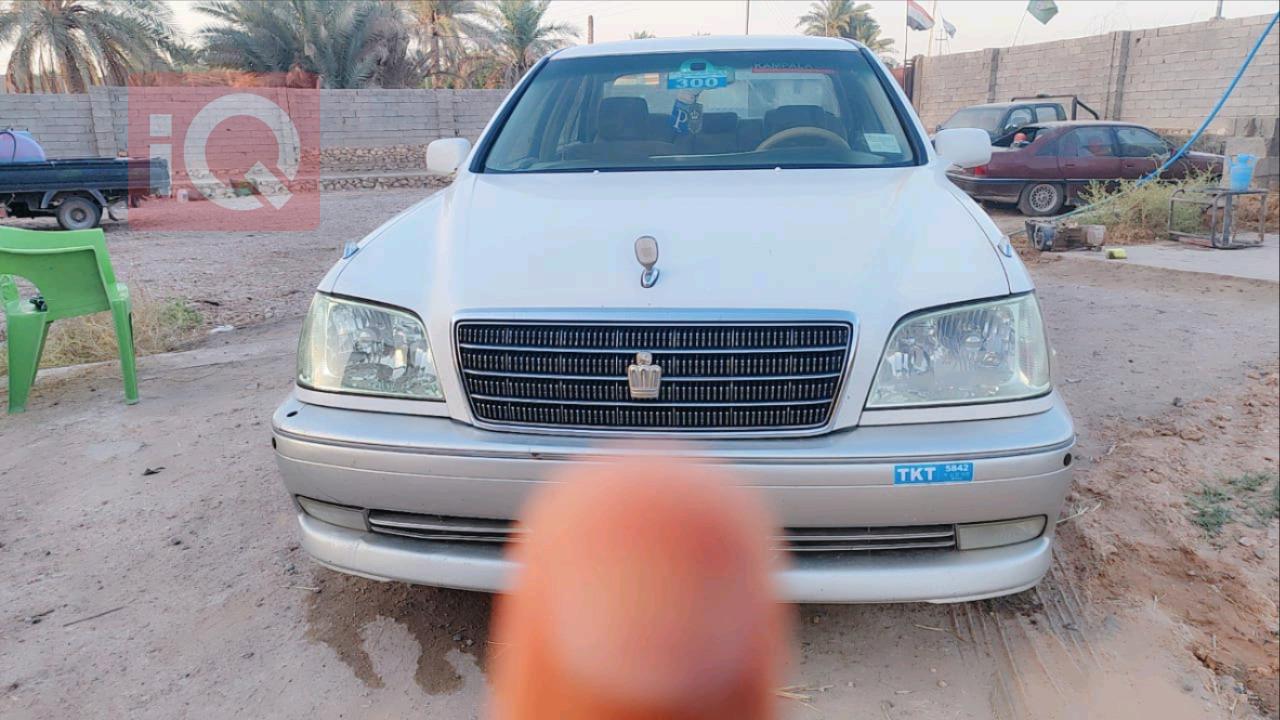تۆیۆتا کراون
